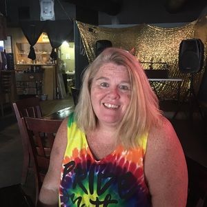 Meet your Posher, Teresa